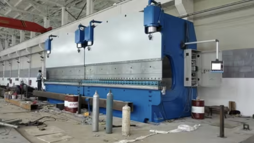 τελευταία εταιρεία περί Vietnamese Steel Fabricator Adopts 12000KN CNC Tandem Press Brake for 12000mm Wide Bending