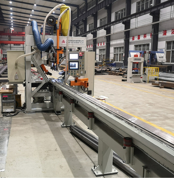 κομμένα κατά μήκος του μηχανήματος