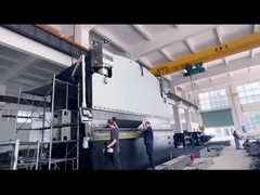 Αυτόματη ρομποτική μηχανή συγκόλλησης για φωτεινό στύλο