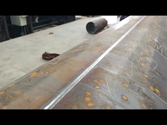 Μηχανή συγκόλλησης CNC για φωτεινό στύλο