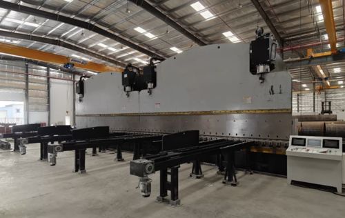 Τελευταία εταιρικά blogs για What is the difference between press brake and CNC press brake?
