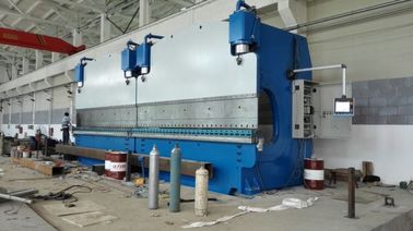 Μεγάλη μηχανή φρένων CNC Tandem Press για κάμψη της χαλυβουργικής πλάκας 2-600T / 6000mm