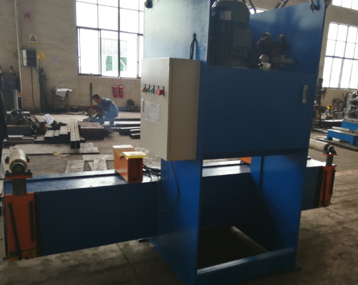 Πολωνός που ισιώνει τη μηχανή jz-63-5000