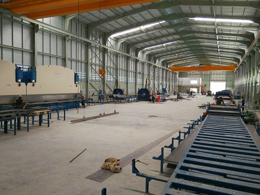 Βιομηχανική μηχανή πόλων φωτεινών σηματοδοτών/κατασκευή του εξοπλισμού για τον ελαφρύ πόλο