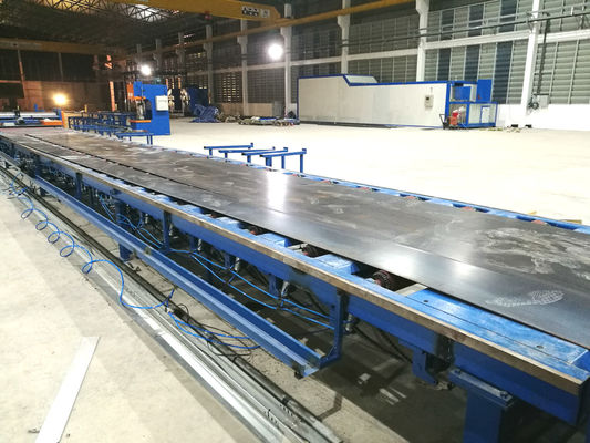 Μηχανή κατασκευής φωτεινών πόλων Μεταφοράς Πύργου