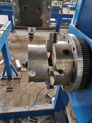 Μηχανή CNC Light Pole Door Cutting, μέγιστη διάμετρος 350mm, μέγιστο μήκος κοπής 2000mm