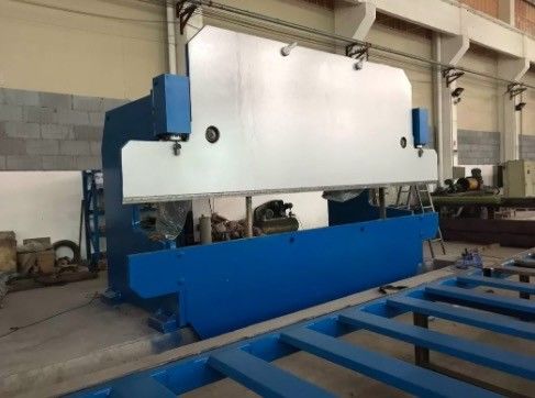 CNC 500 τόνου υδραυλική διαδοχική μηχανή 8200mm φρένων Τύπου