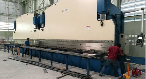 3200N 8000mm cnc διαδοχικό φρένο Τύπου/υδραυλική κάμπτοντας μηχανή για τον πόλο λαμπτήρων