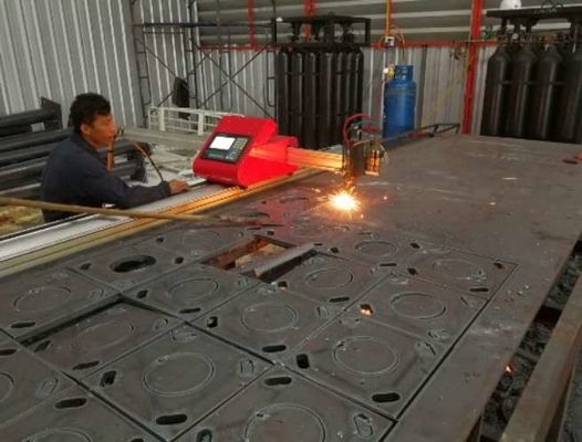 CNC φορητή τέμνουσα μηχανή φλογών, ελαφριά μηχανή Πολωνού για να κόψει το ελαφρύ πιάτο βάσεων Πολωνού