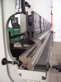 Εργαλεία διατρήσεων και κύβων φρένων Τύπου λαιμών χήνων/φόρμα για τη μηχανή πενσών